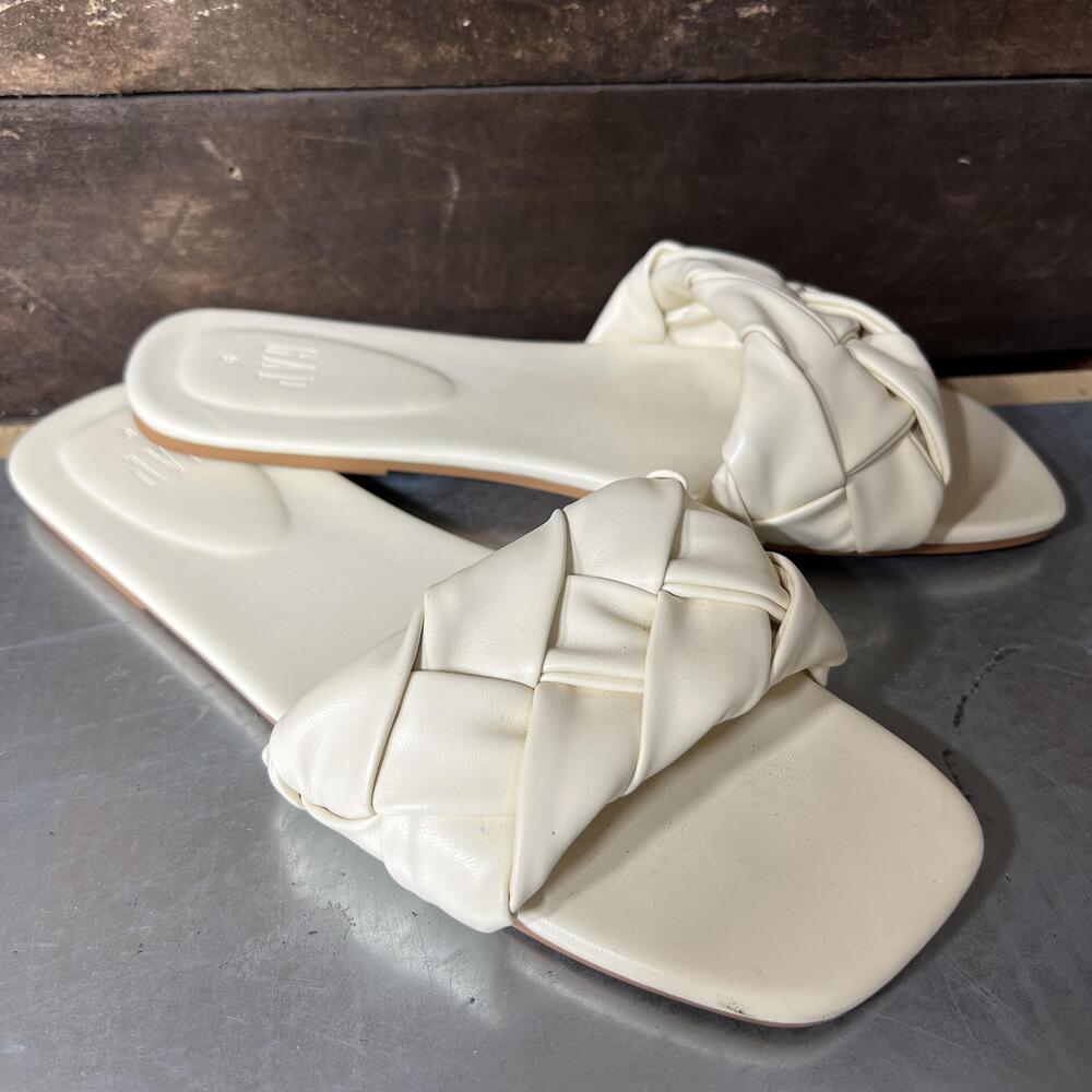 Gap Sandals Womens Size 9 White Faux Leather Braided Slide Square Toe Flat